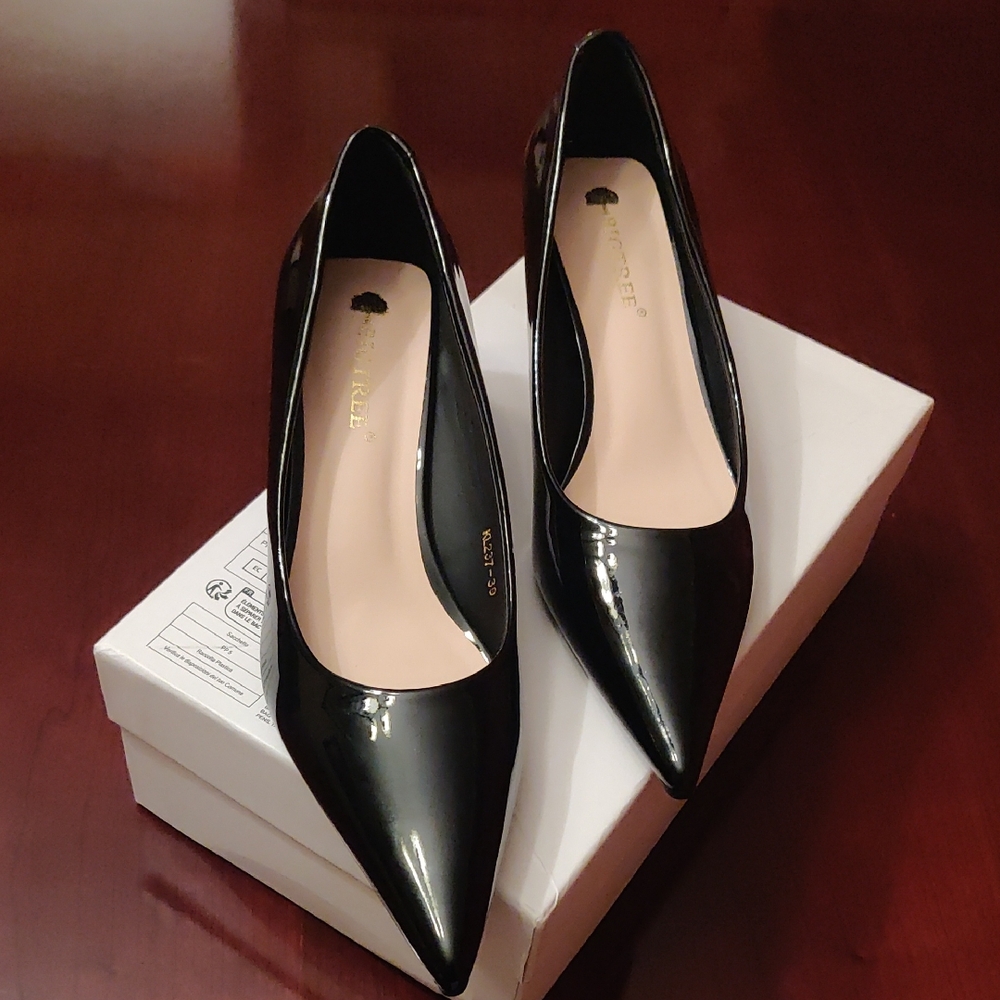 Chic Black Patent Leather Heels